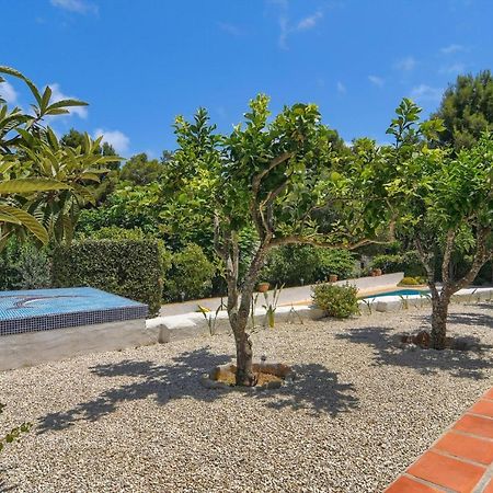 Villa Margarita - A Tranquil Oasis With Large Private Pool Jávea Buitenkant foto